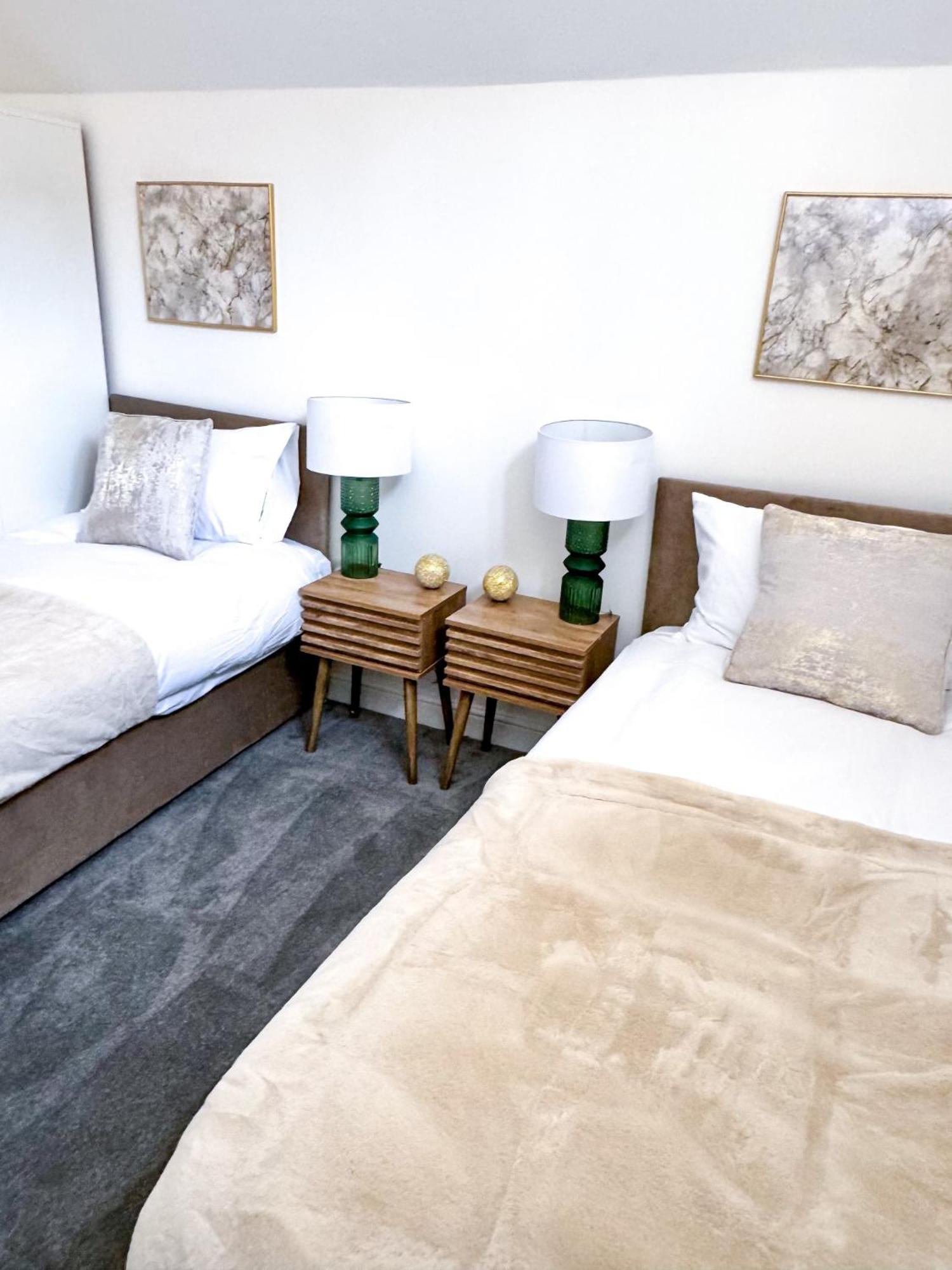 The Luxe Haven - Apartment Nottingham City Centre Buitenkant foto